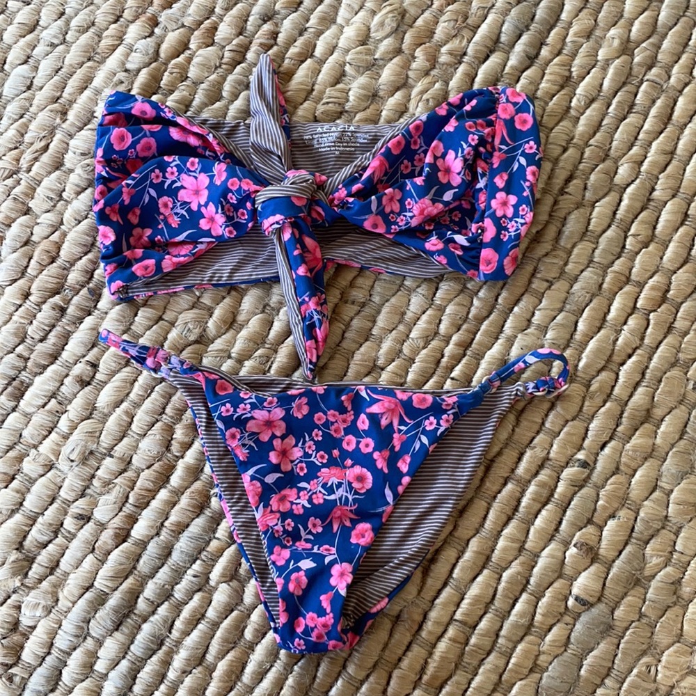Acacia Baker top (M) and Porto bottom (S)
